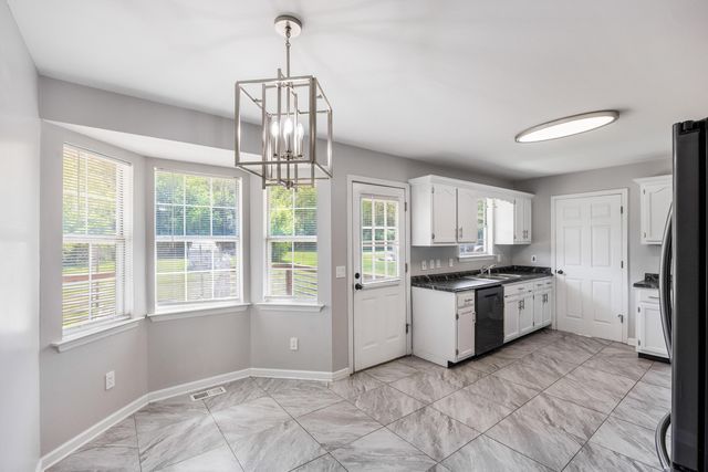 1656 Dallas Lake Road, Hixson, TN 37343