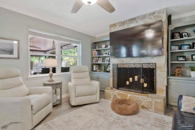 5740 Limestone Rd, Pensacola, FL 32504