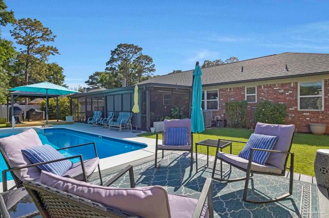 5740 Limestone Rd, Pensacola, FL 32504
