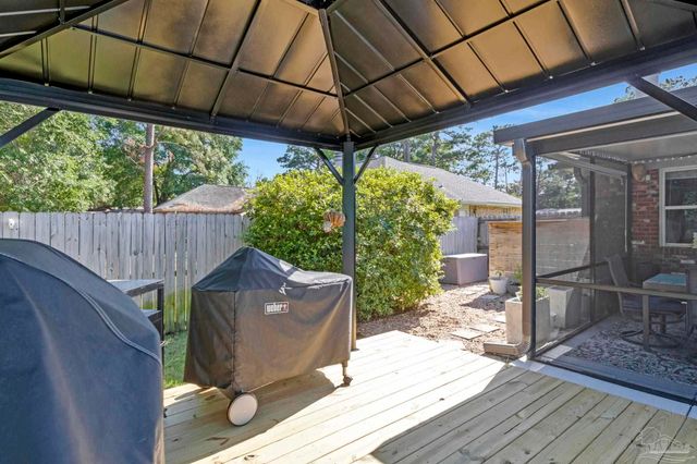 5740 Limestone Rd, Pensacola, FL 32504