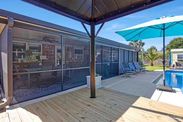 5740 Limestone Rd, Pensacola, FL 32504
