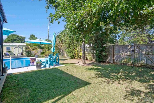 5740 Limestone Rd, Pensacola, FL 32504