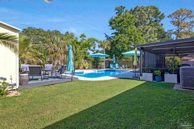 5740 Limestone Rd, Pensacola, FL 32504