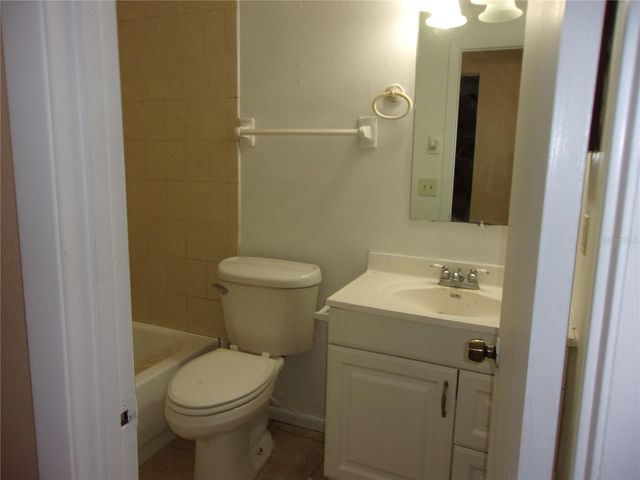 5700 NE 6TH PLACE, Ocala, FL 34470