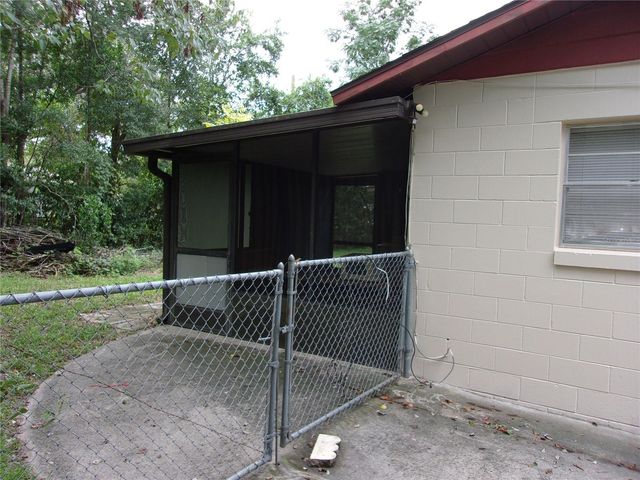 5700 NE 6TH PLACE, Ocala, FL 34470