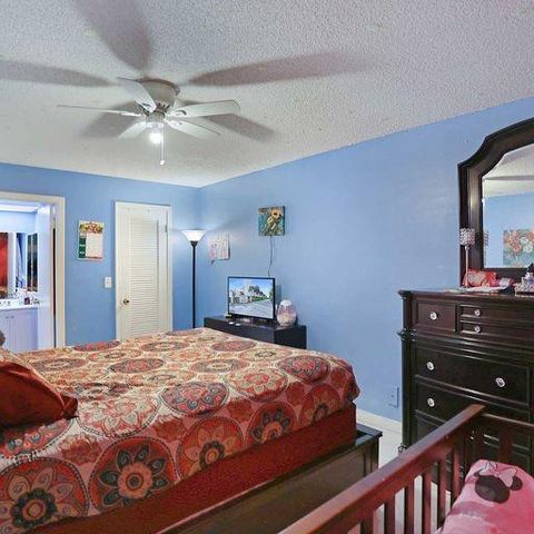 4046 NW 19TH Street 210, Lauderhill, FL 33313