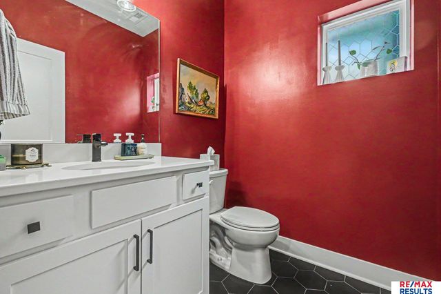 1913 S 7th Street, Omaha, NE 68108