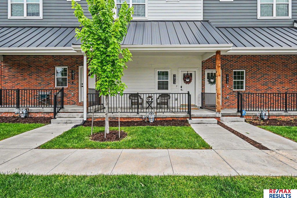 1913 S 7th Street, Omaha, NE 68108