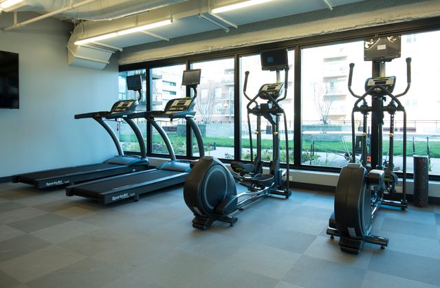 847 CHICAGO Avenue 801, Evanston, IL 60202