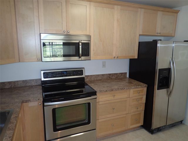 4126 NW 88th Avenue 103, Coral Springs, FL 33065