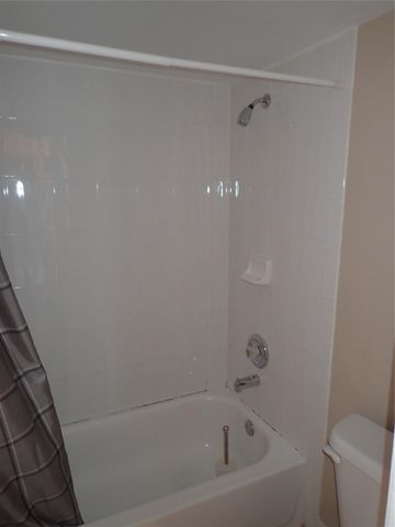 4126 NW 88th Avenue 103, Coral Springs, FL 33065