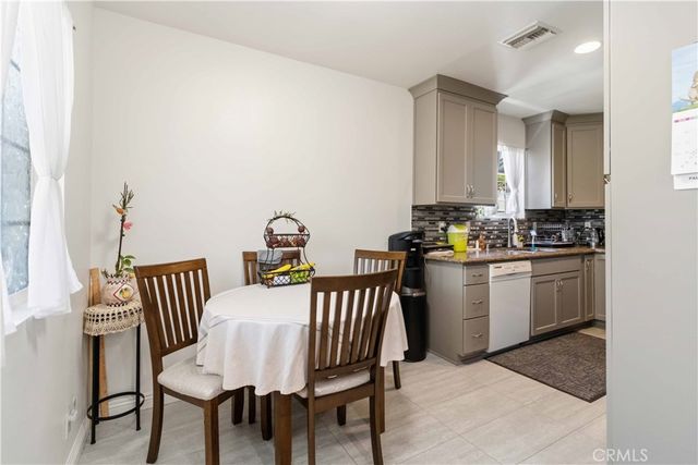 19406 Enadia, Reseda, CA 91335