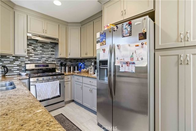 19406 Enadia, Reseda, CA 91335