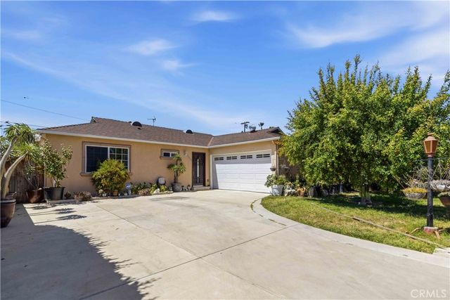 19406 Enadia, Reseda, CA 91335