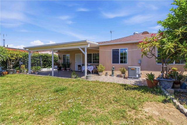 19406 Enadia, Reseda, CA 91335