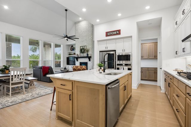 1930 Benedetto Way, Mclendon Chisholm, TX 75032