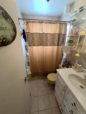 649 E 86th Street, Brooklyn, NY 11236