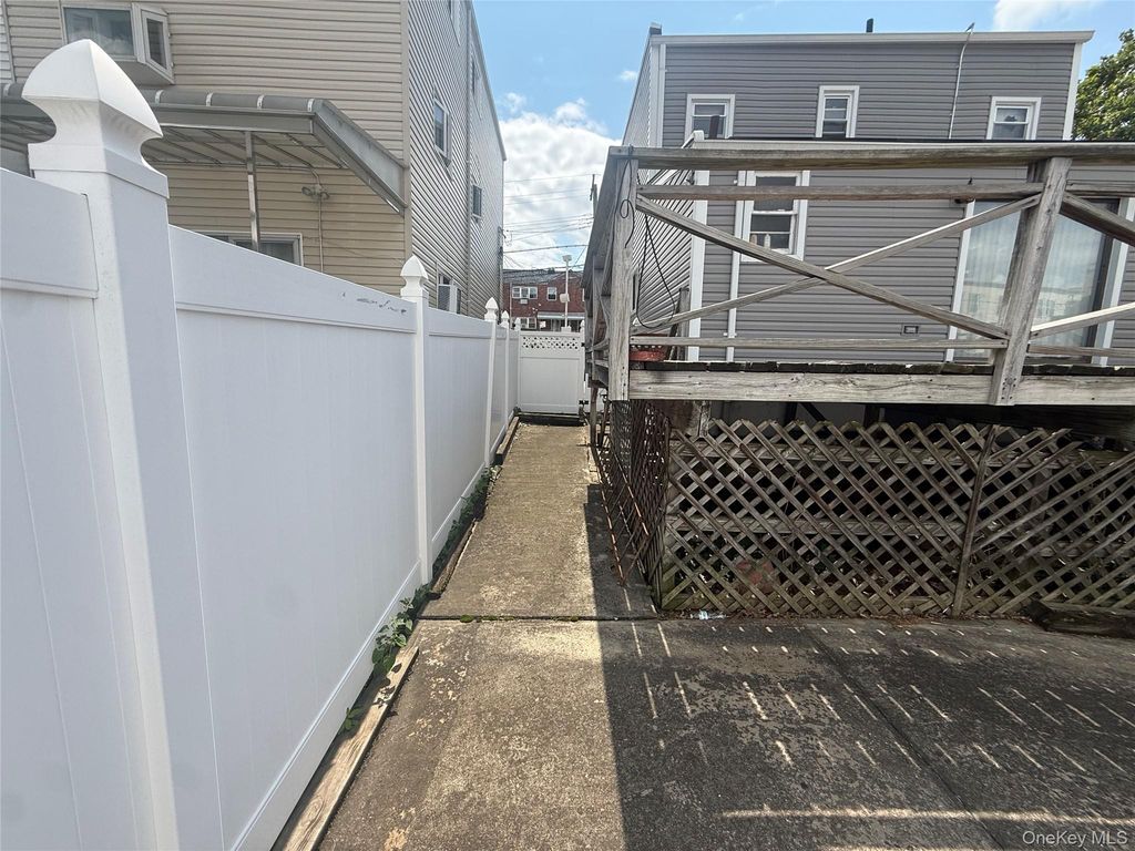 649 E 86th Street, Brooklyn, NY 11236 — photo 5
