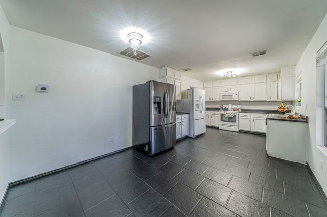 3119 Paolo Drive, Grand Prairie, TX 75052