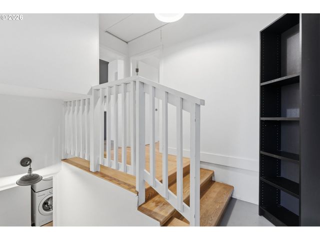 6621 Se CARLTON St, Portland, OR 97206