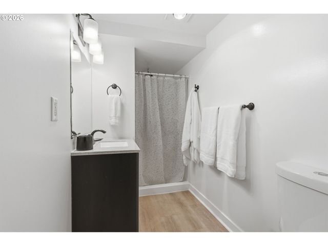 6621 Se CARLTON St, Portland, OR 97206