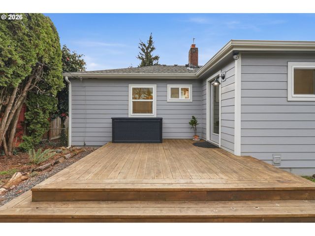 6621 Se CARLTON St, Portland, OR 97206