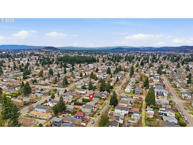 6621 Se CARLTON St, Portland, OR 97206