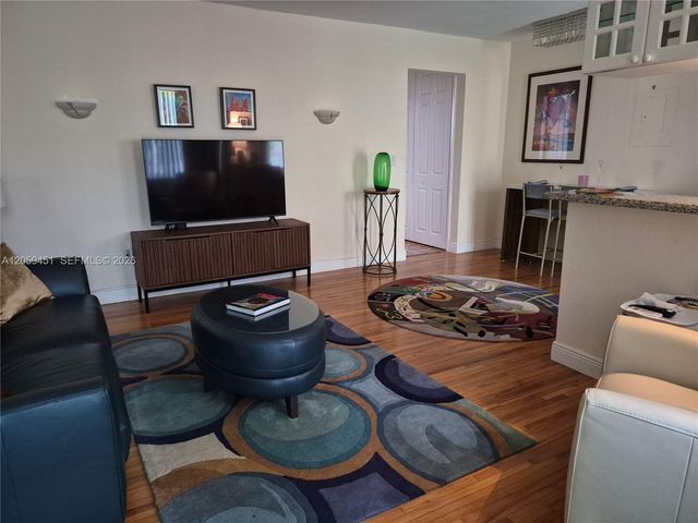659 Meridian Ave 14, Miami Beach, FL 33139