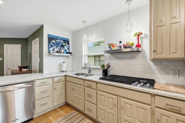 625 Bellah Drive, Irving, TX 75062