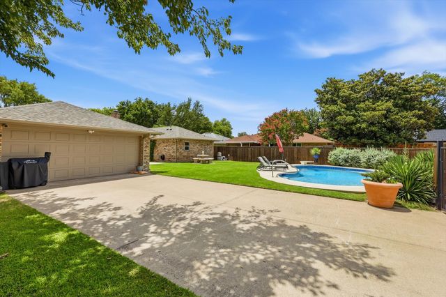 625 Bellah Drive, Irving, TX 75062