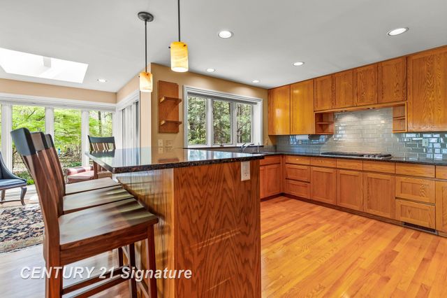 3616 White Pine Way Street, Midland, MI 48640