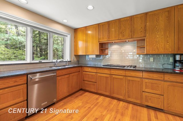 3616 White Pine Way Street, Midland, MI 48640