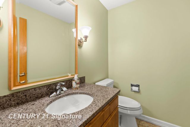 3616 White Pine Way Street, Midland, MI 48640
