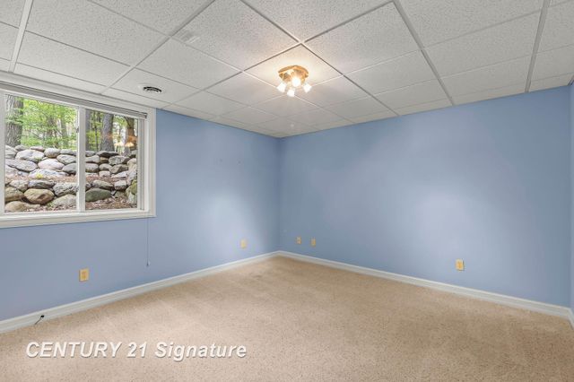 3616 White Pine Way Street, Midland, MI 48640