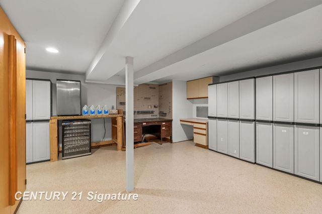 3616 White Pine Way Street, Midland, MI 48640
