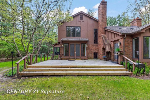 3616 White Pine Way Street, Midland, MI 48640