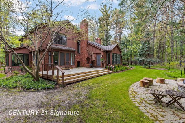 3616 White Pine Way Street, Midland, MI 48640