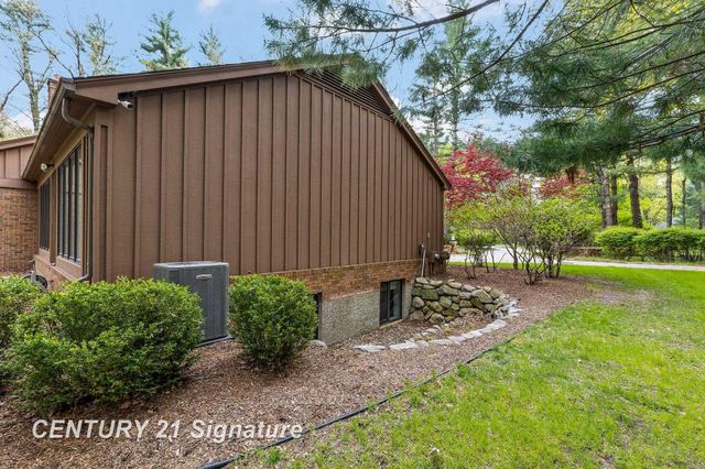 3616 White Pine Way Street, Midland, MI 48640