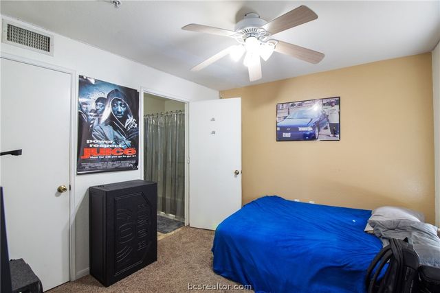 521 Southwest Parkway 103, College Station, TX 77840