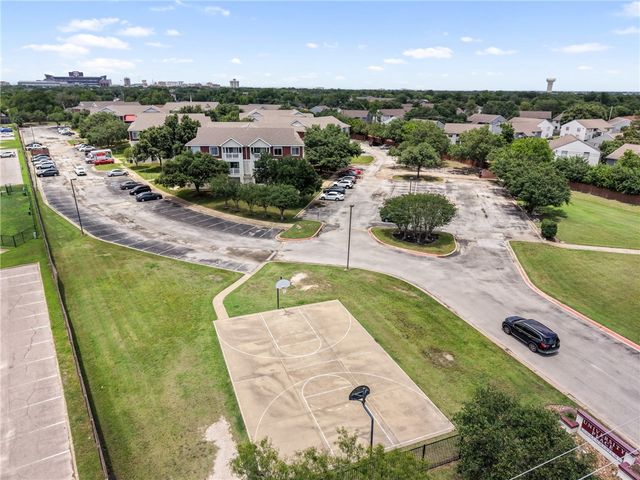 521 Southwest Parkway 103, College Station, TX 77840
