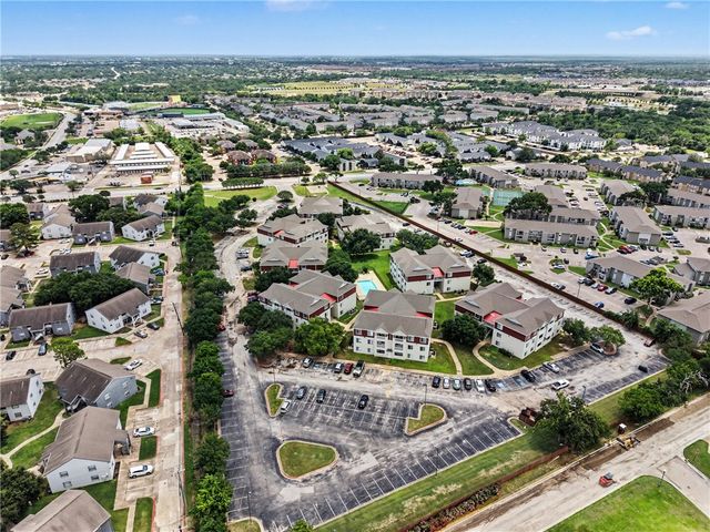 521 Southwest Parkway 103, College Station, TX 77840