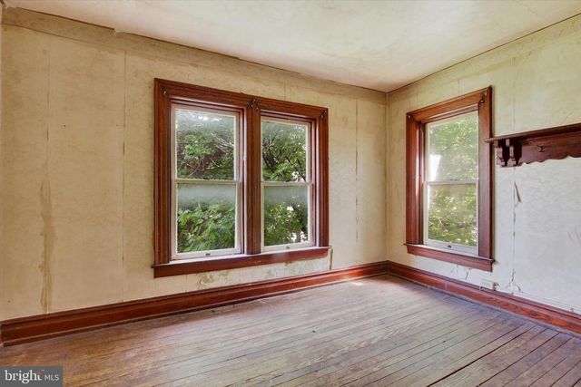 5255 LINCOLN HWY W, Thomasville, PA 17364