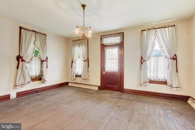 5255 LINCOLN HWY W, Thomasville, PA 17364