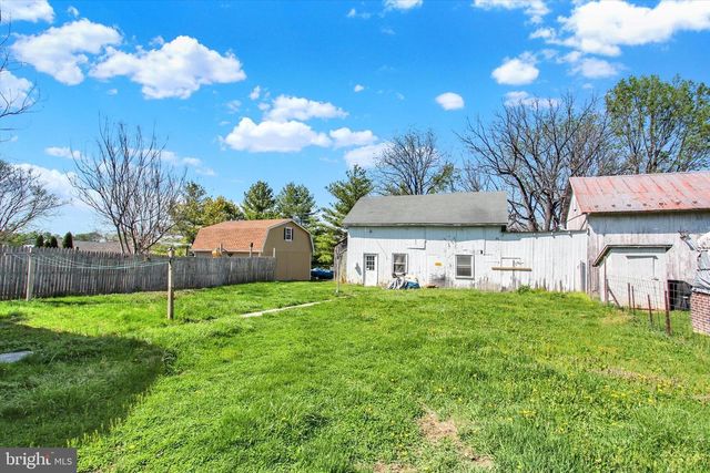 5255 LINCOLN HWY W, Thomasville, PA 17364