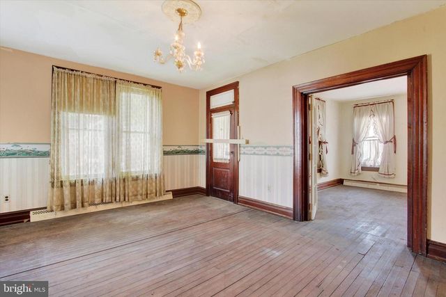5255 LINCOLN HWY W, Thomasville, PA 17364