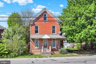 5255 LINCOLN HWY W, Thomasville, PA 17364