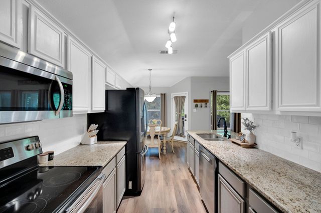1517 S 3rd Street, Midlothian, TX 76065