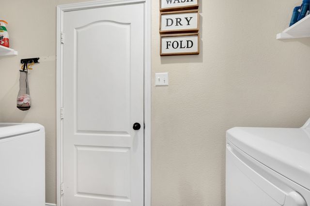 1517 S 3rd Street, Midlothian, TX 76065