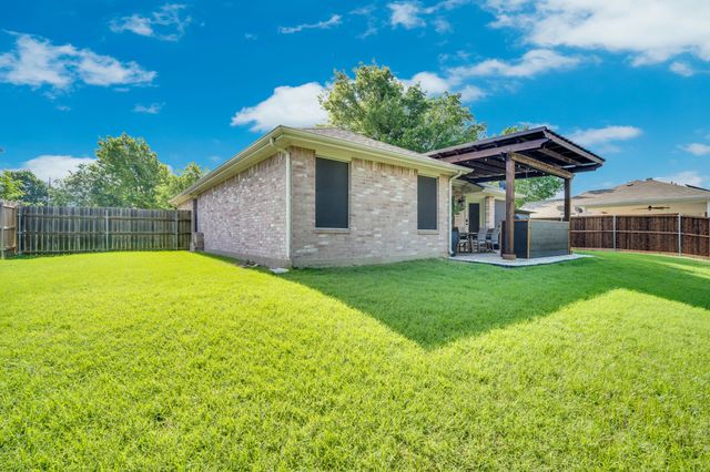 1517 S 3rd Street, Midlothian, TX 76065