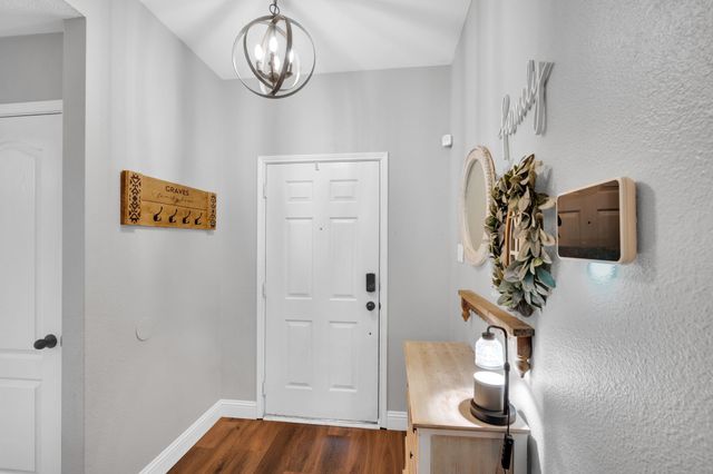 1517 S 3rd Street, Midlothian, TX 76065